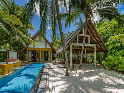 Four Seasons Resorts Maldives at Landaa Giraavaru