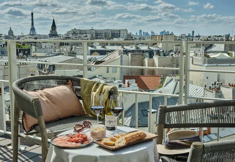 Vistas a la torre Eiffel desde el Hotel Dame des Arts