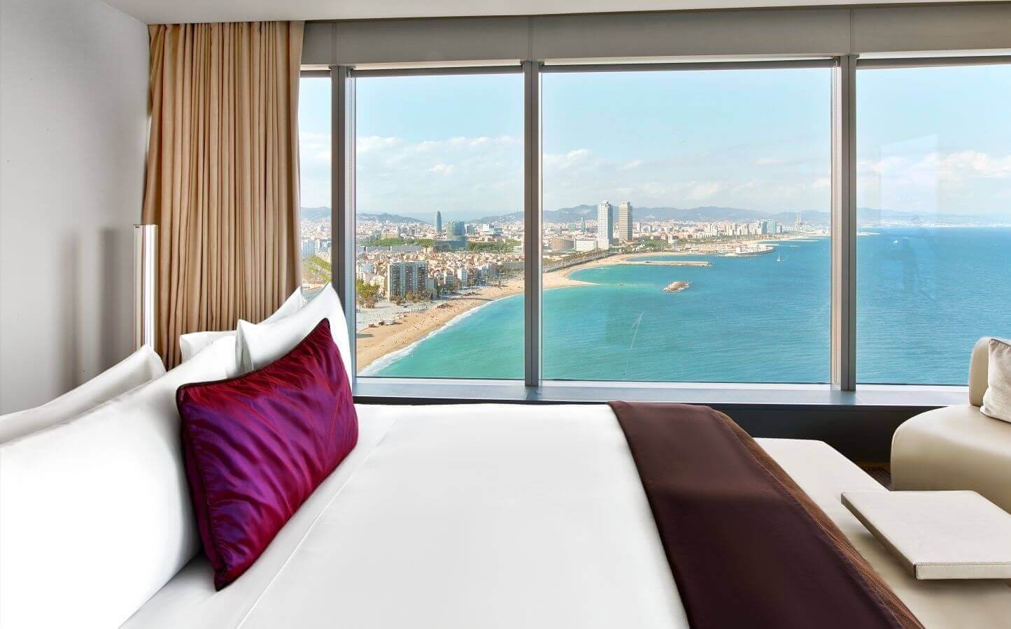 Vistas a las playas de Barcelona desde el hotel W