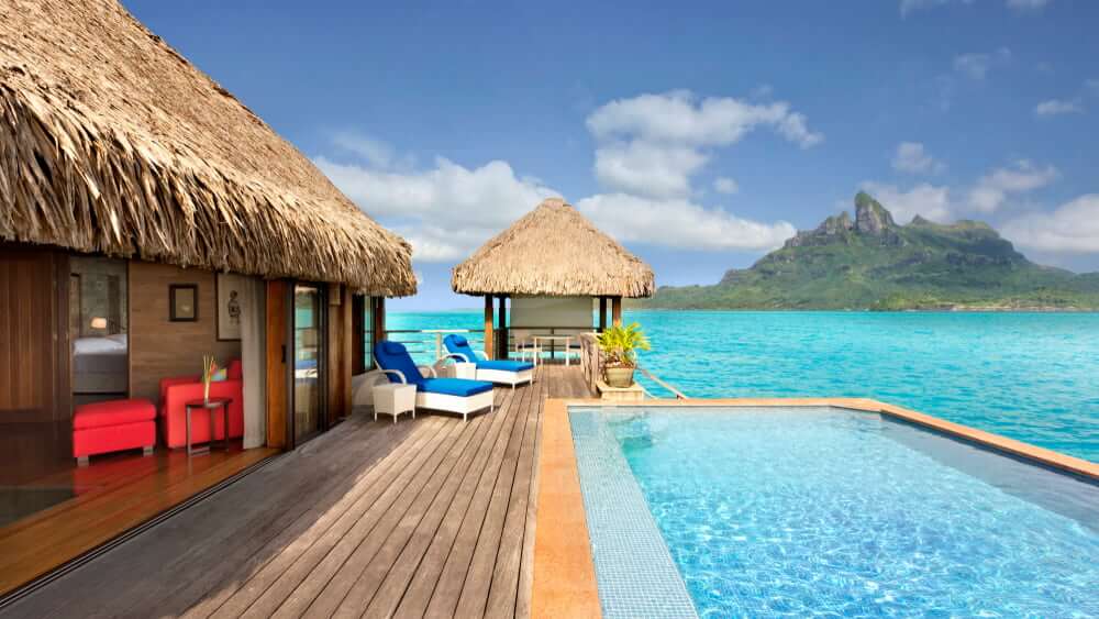 Hotel sobre el agua en bora bora