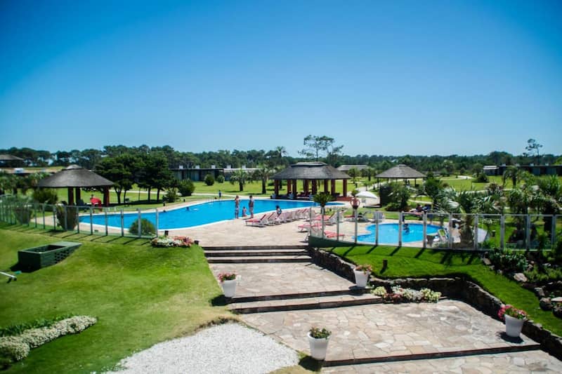 Tio Tom Arenas - All Inclusive