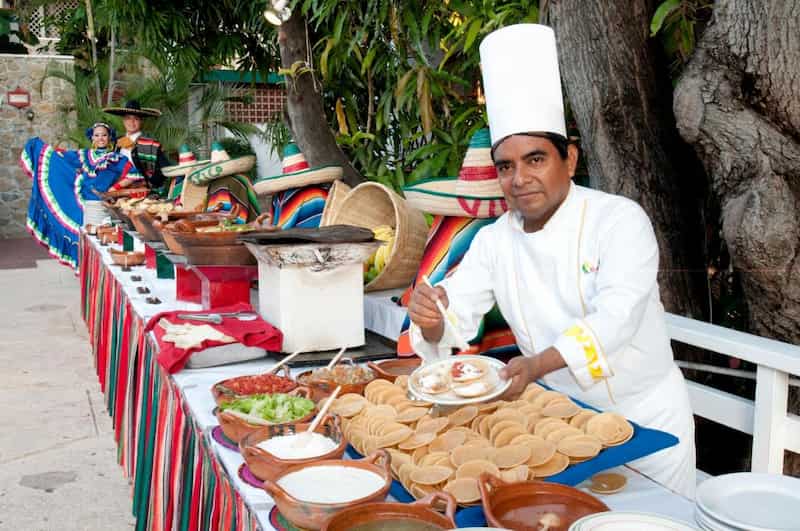 Real Bananas Hotel & Villas