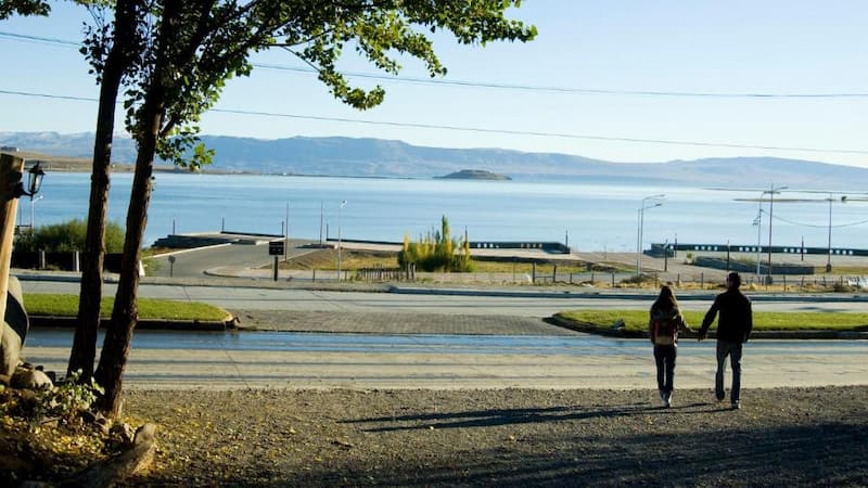 Vistas al lago desde el Hotel Lar Aike